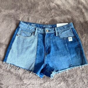 Arizona Jean Co Colorblock High Rise Denim Shorts Blue 8 2.5" Inseam NWT
